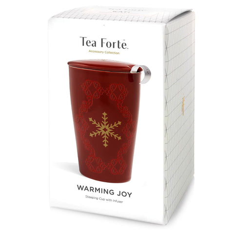 Infusor de acero inoxidable Tea Forte Kati facilita una infusión limpia.