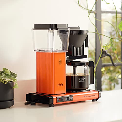 Technivorm Moccamaster cafetera naranja preparación rápida en minutos.