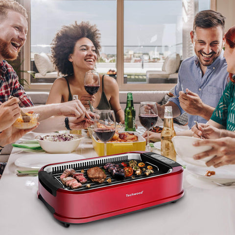 Techwood diseño compacto para cocinas pequeñas y mesas.