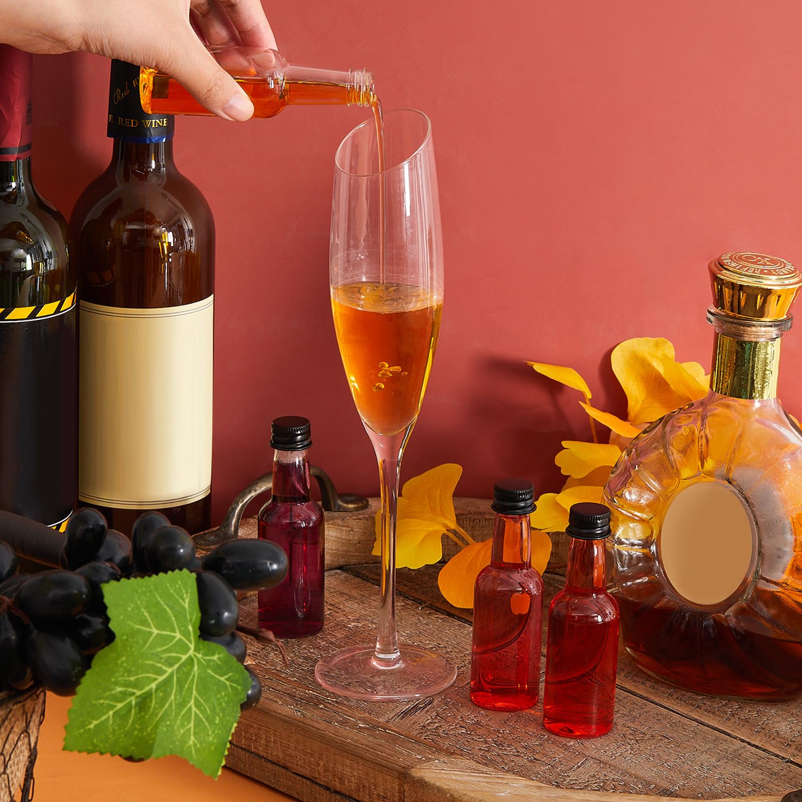 Tessco: botellas de 50 ml, tamaño práctico para licores y condimentos.