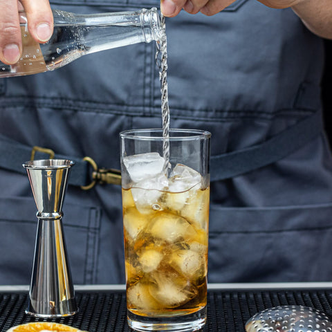 Cuchara THE ART OF CRAFT para cocteles clásicos como martinis y negronis.