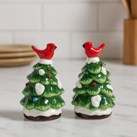 The Bridge Collection: regalo ideal para amantes de la decoración navideña con árbol sal y pimienta.