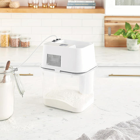 The Kitchen Mill, motor de 1000W de alta velocidad para moler granos rápidamente.