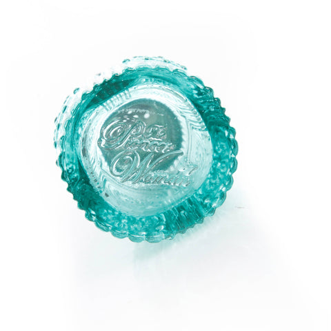 The Pioneer Woman Adeline Teal conjunto en mesa, condimentos ordenados.