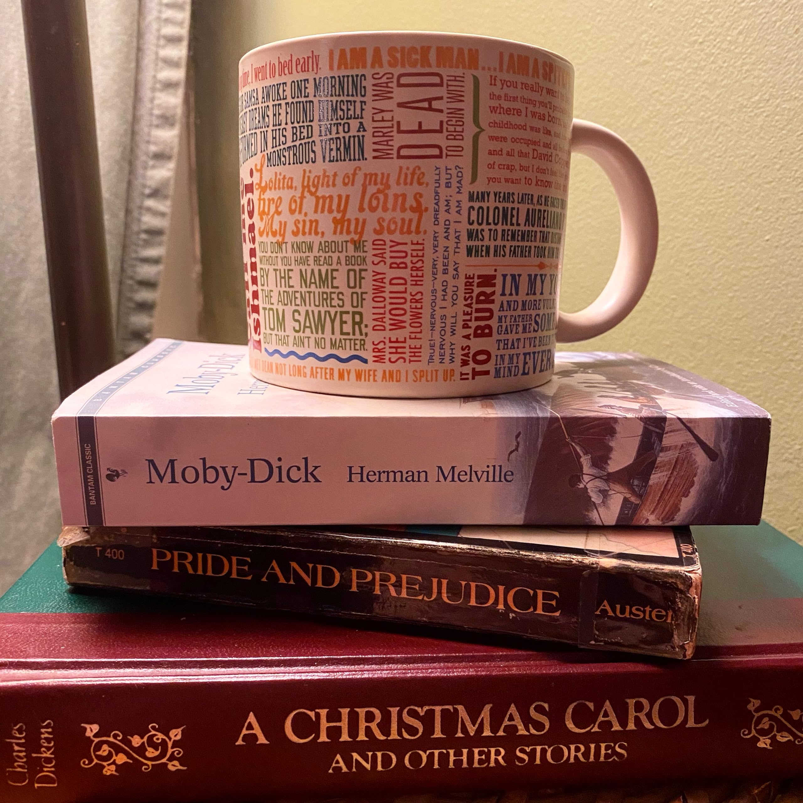 The Unemployed Philosophers Guild taza detalle de ilustraciones y citas