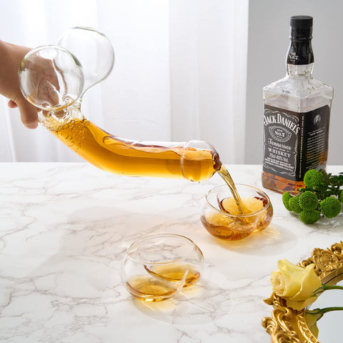 Capacidad de 950 ml para whisky, vodka o ron con estilo