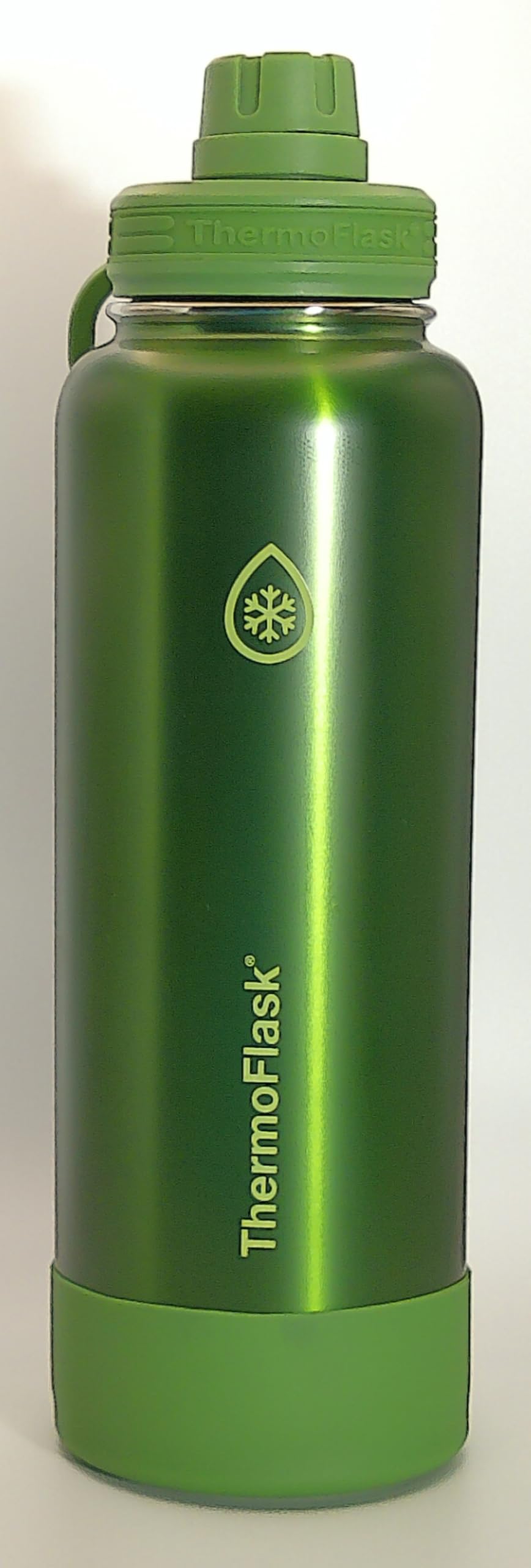 ThermoFlask tapa anti-derrame, ideal para mochilas y salidas diarias.