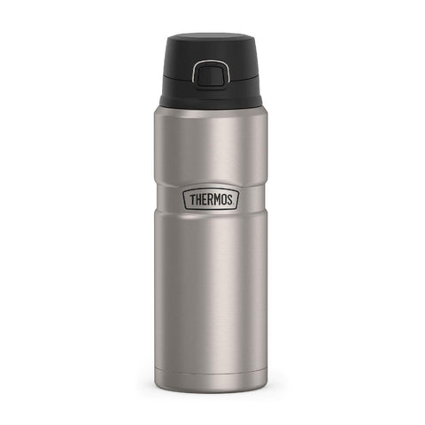 La botella THERMOS Stainless King en primer plano, ideal para aventuras al aire libre