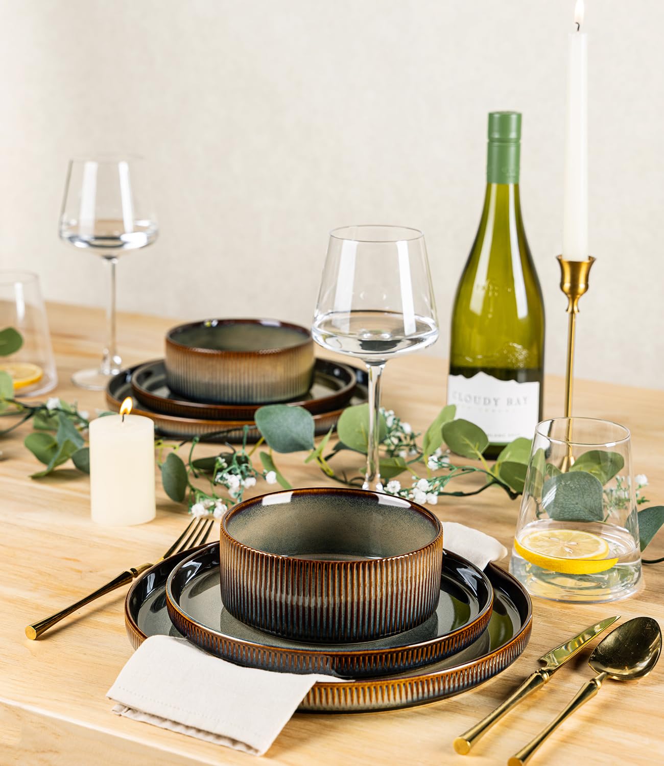 theterra apilable para ahorro de espacio, ideal para ordenar la cocina.