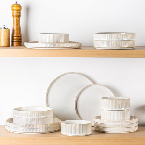 TheTerra diseño apilable ahorra espacio en la cocina diaria.