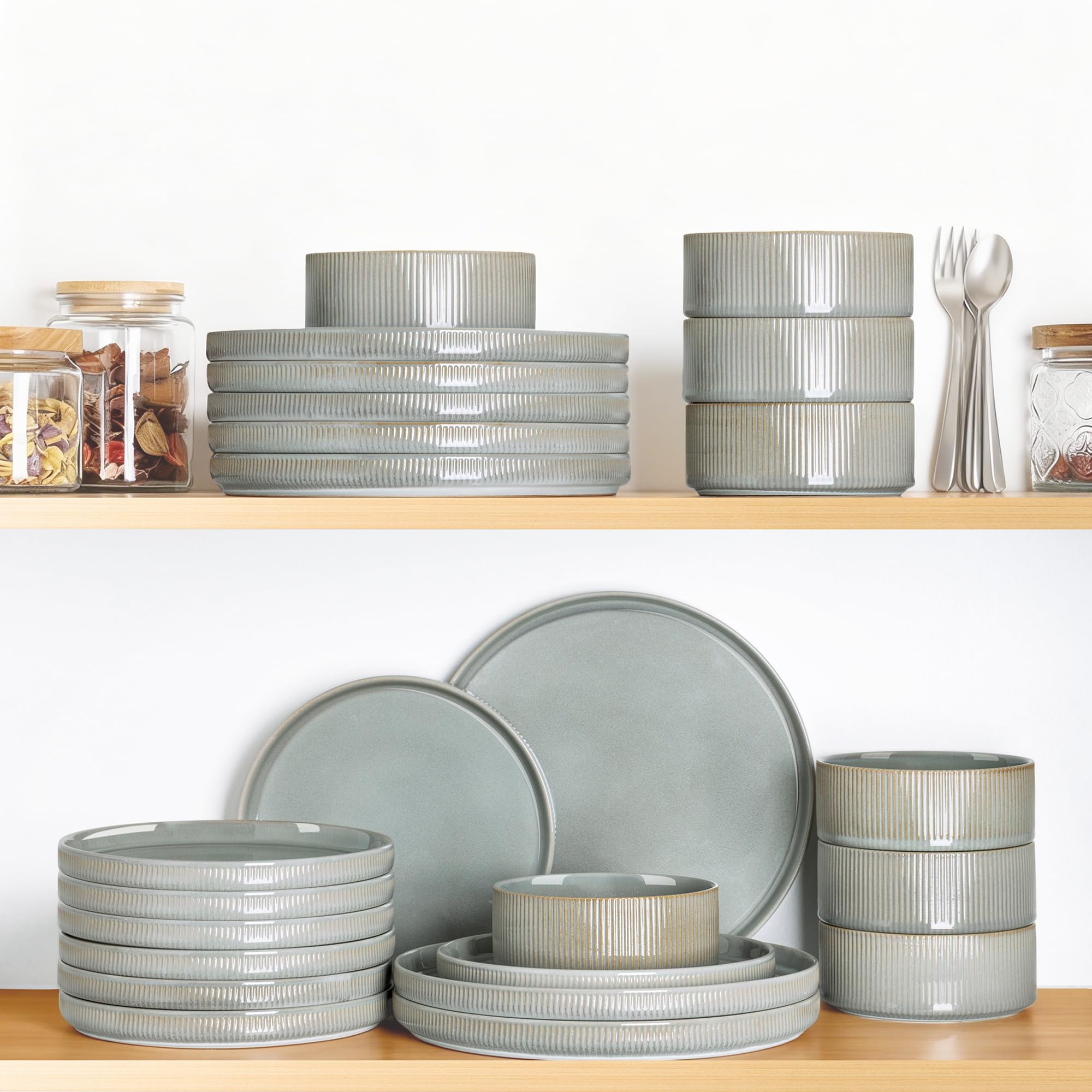 theterra juego completo para 6 personas, listo para comer en mesa elegante.