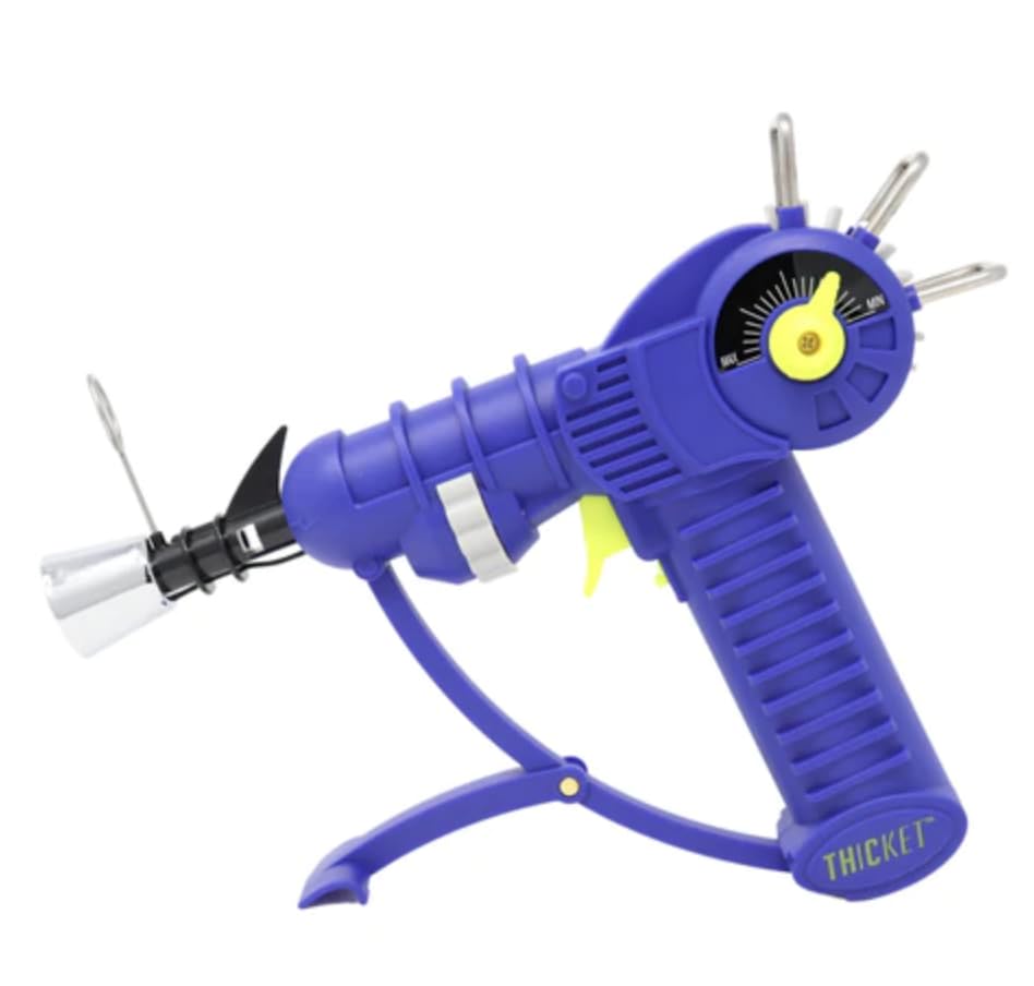 THiCket Raygun encendedor azul con mango ergonómico, ideal para cocinar y encender barbacoas.