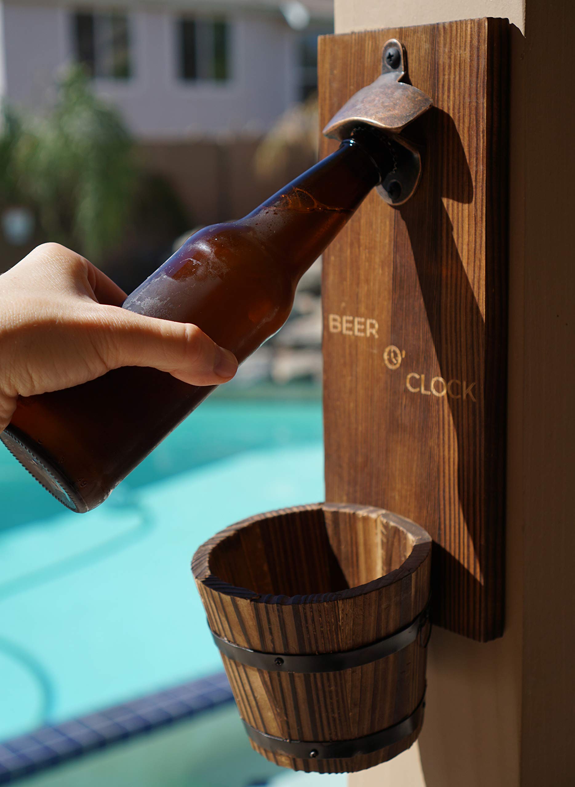 Thirsty Solutions Hora de la cerveza abrebotellas con mecanismo de zinc