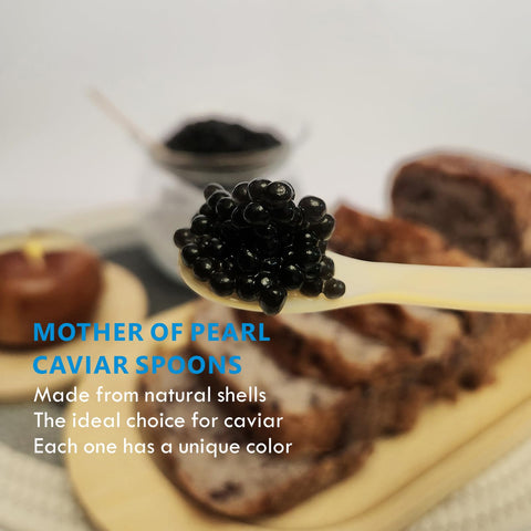 Conjunto ThougrLyh para caviar, dos cucharas de concha, servicio preciso.