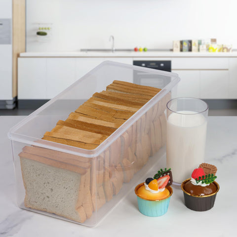 Cajas duraderas y espaciosas para pan fresco en mostrador.