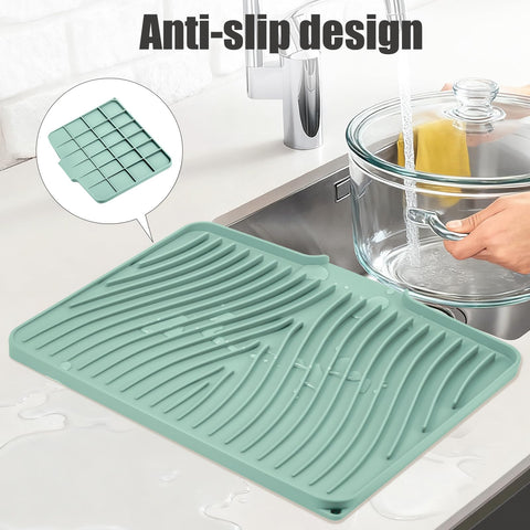 TIKNIK borde canaliza agua hacia el fregadero, manteniendo la encimera seca.