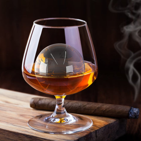 TINANA hielo cristal para cocteles y whisky realza la experiencia.