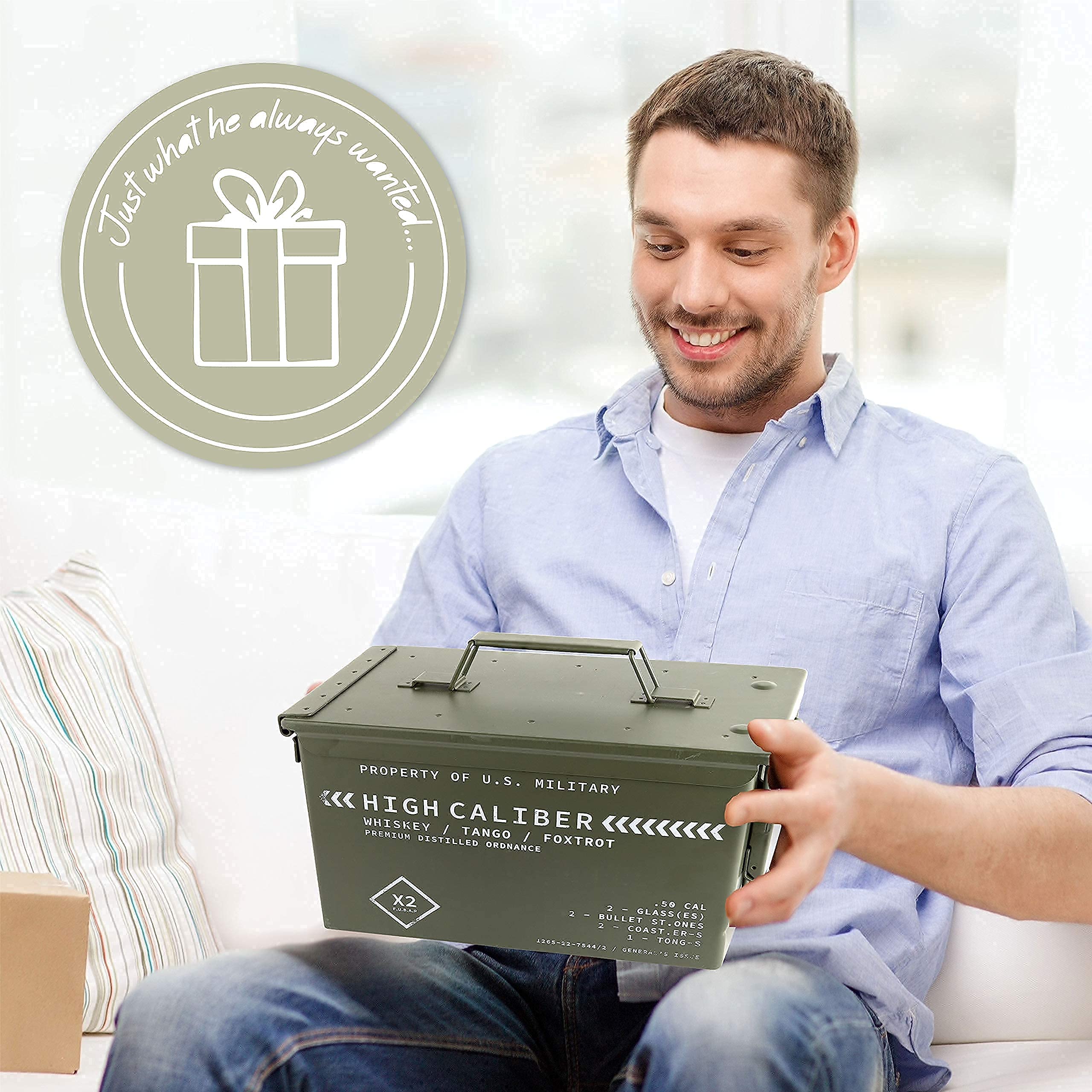 Titan LSO: texto militar en empaque, toque premium