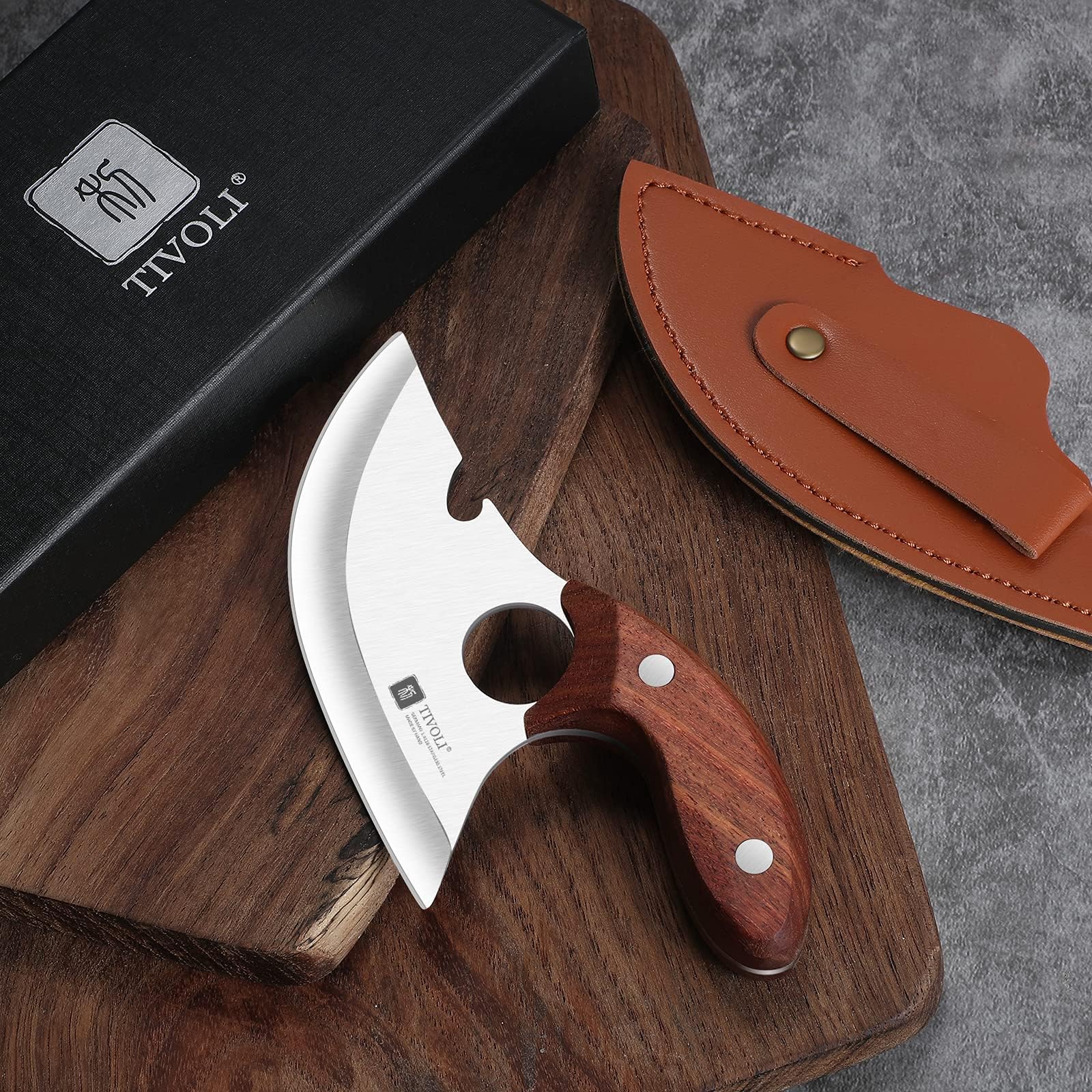 Ulu TIVOLI con mango ergonómico y tang completo para control.