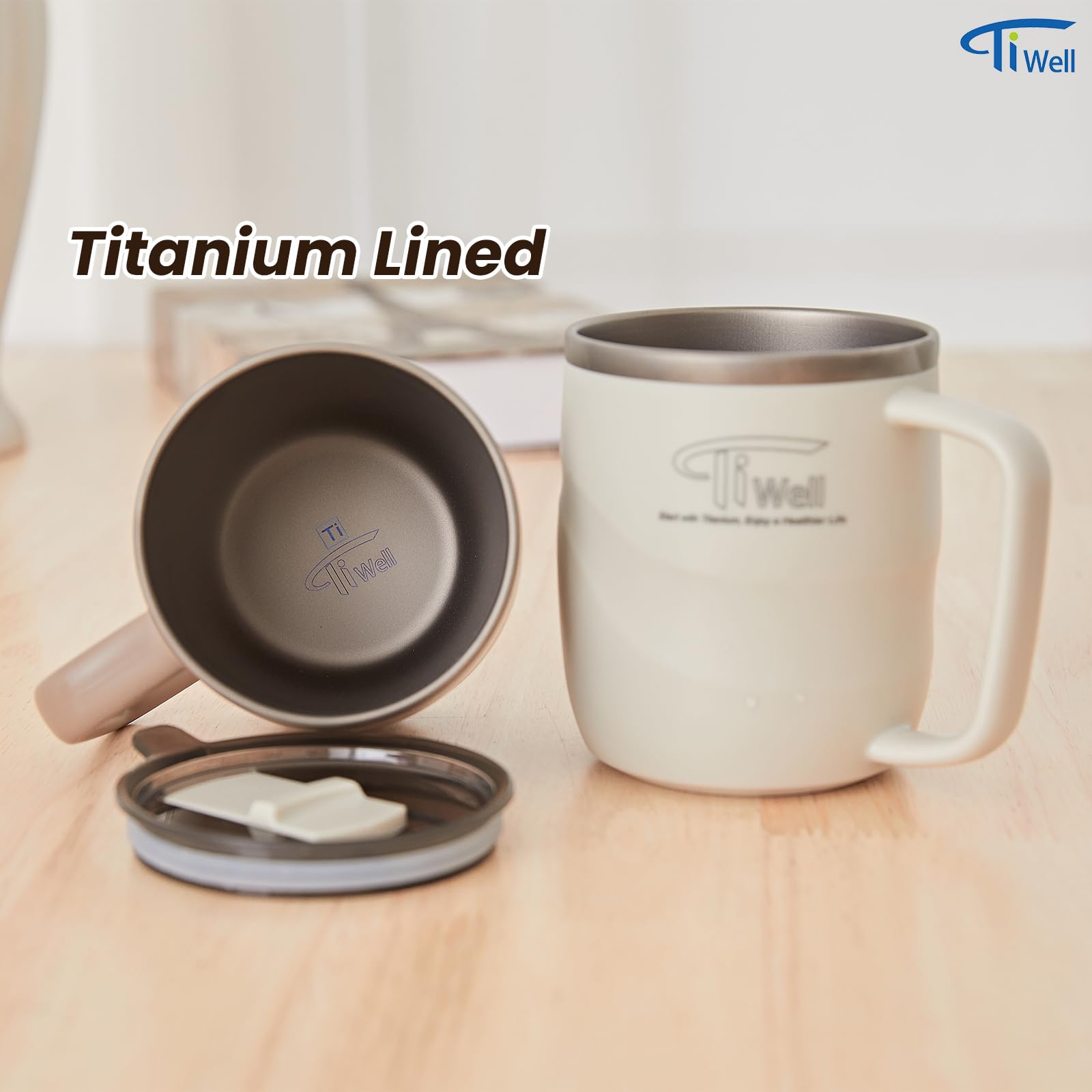 TiWell, taza de doble pared: aislamiento que evita quemaduras al sostener bebidas.