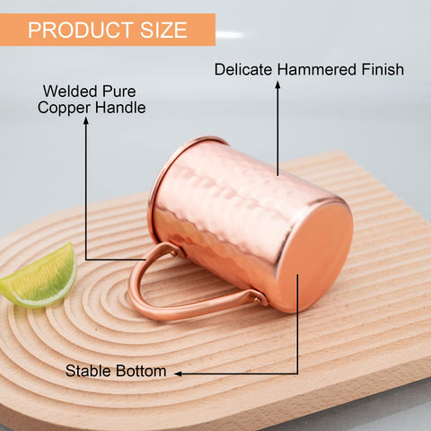 Vasos TJ Moscow Mule con manija ergonómica para un agarre cómodo.