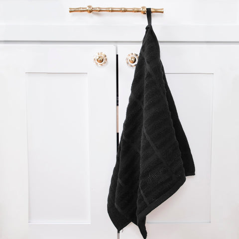 Toalla All-Clad tamaño 17x30 para tareas de cocina variadas.