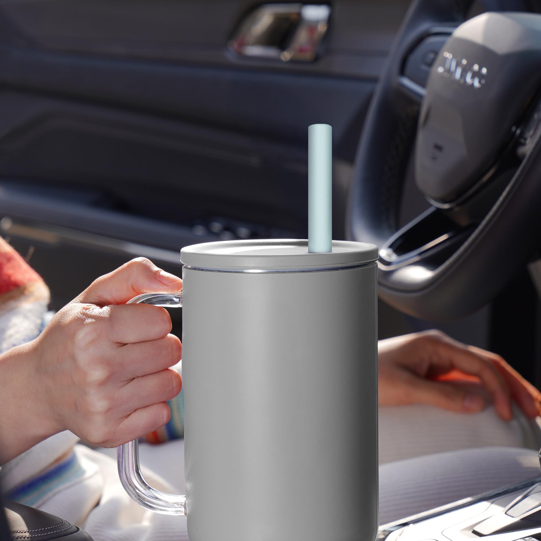 Pajillas Tomorotec de silicona, diseño silencioso para bebidas tranquilas.