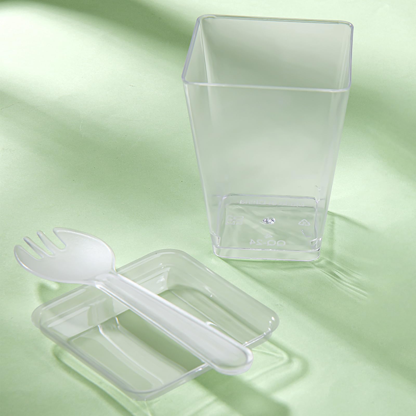 Toowood paquete 100 vasos con tapas y cucharas, perfecto para catering y fiestas.