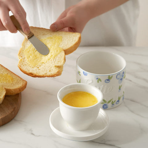 Uso diario: mantequilla suave para pan y tostadas en casa.