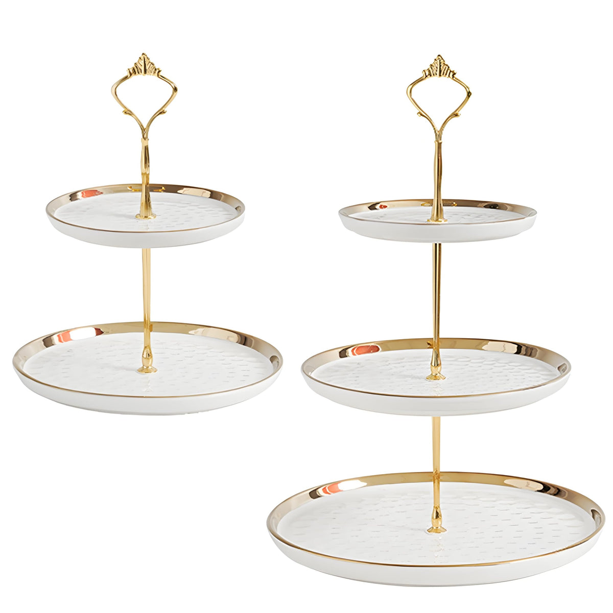 Set Tosnail de cupcakes tres niveles con aro dorado para eventos elegantes.