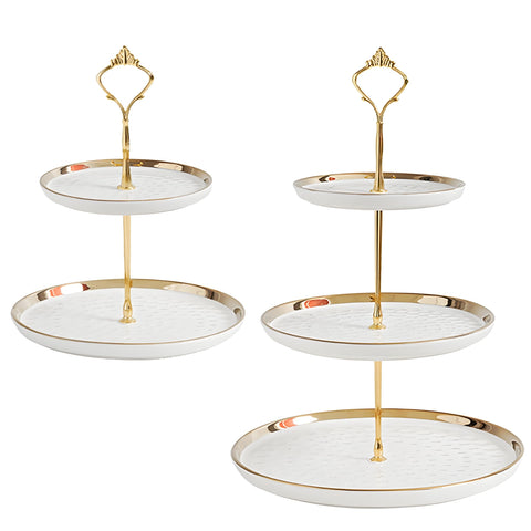 Set Tosnail de cupcakes tres niveles con aro dorado para eventos elegantes.