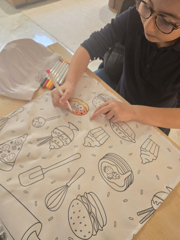 Regalo ideal para cumpleaños infantiles, fomenta creatividad y cocina.