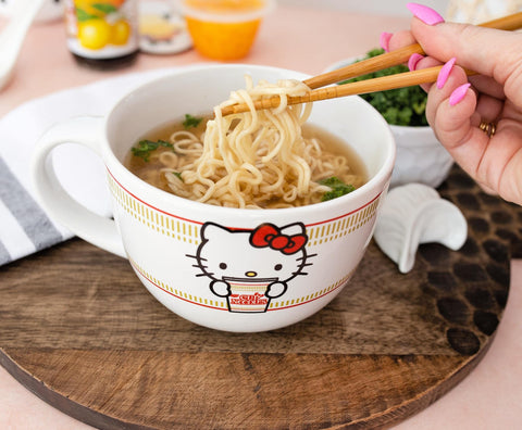 Toynk Hello Kitty x Nissin Cup Noodles, impresión multicolor: diseño kawaii