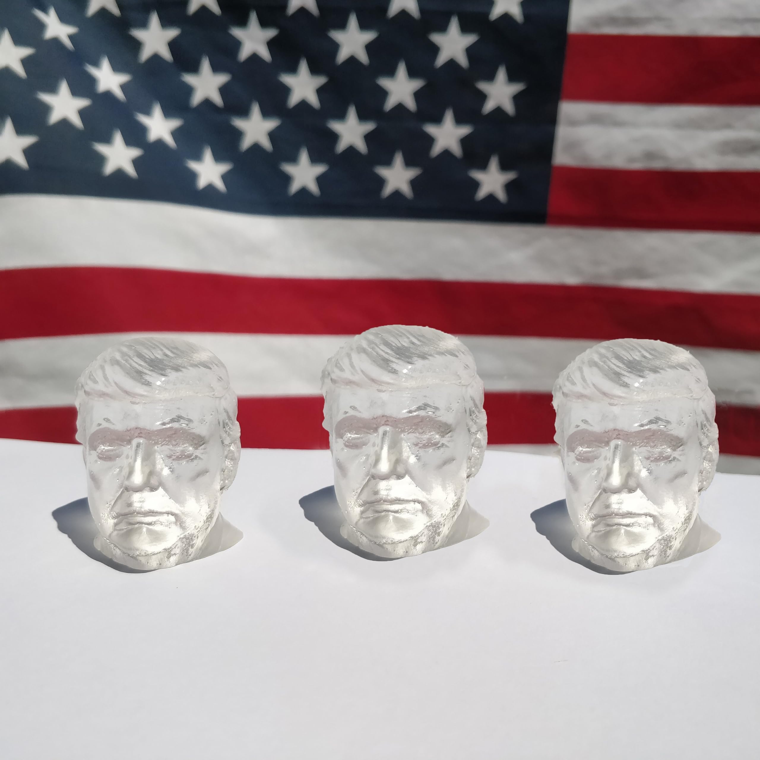 Trump Trays: moldes de hielo para fiestas temáticas y regalos