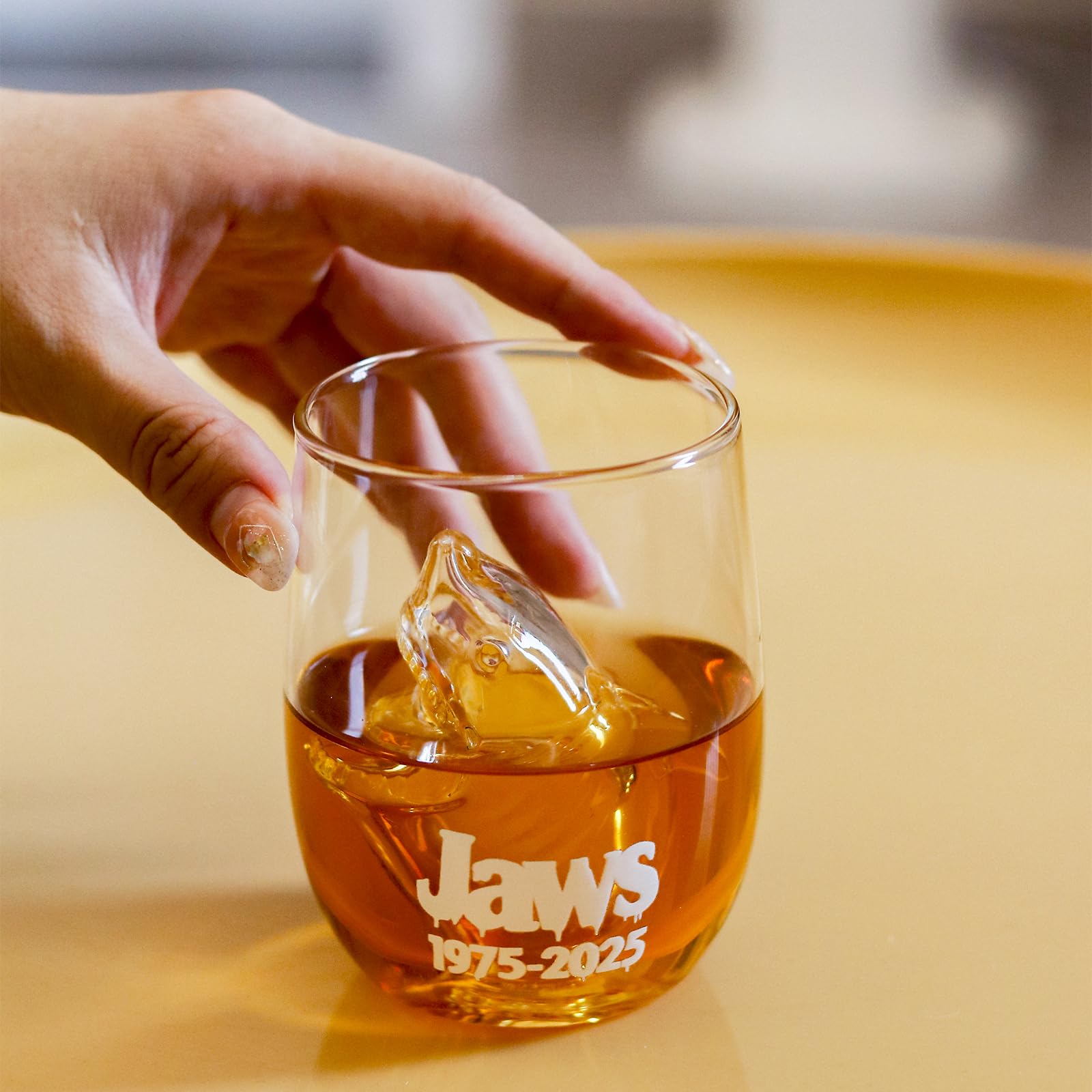 Tuopuone vaso cristal sin plomo, diseño ergonómico para un agarre cómodo.
