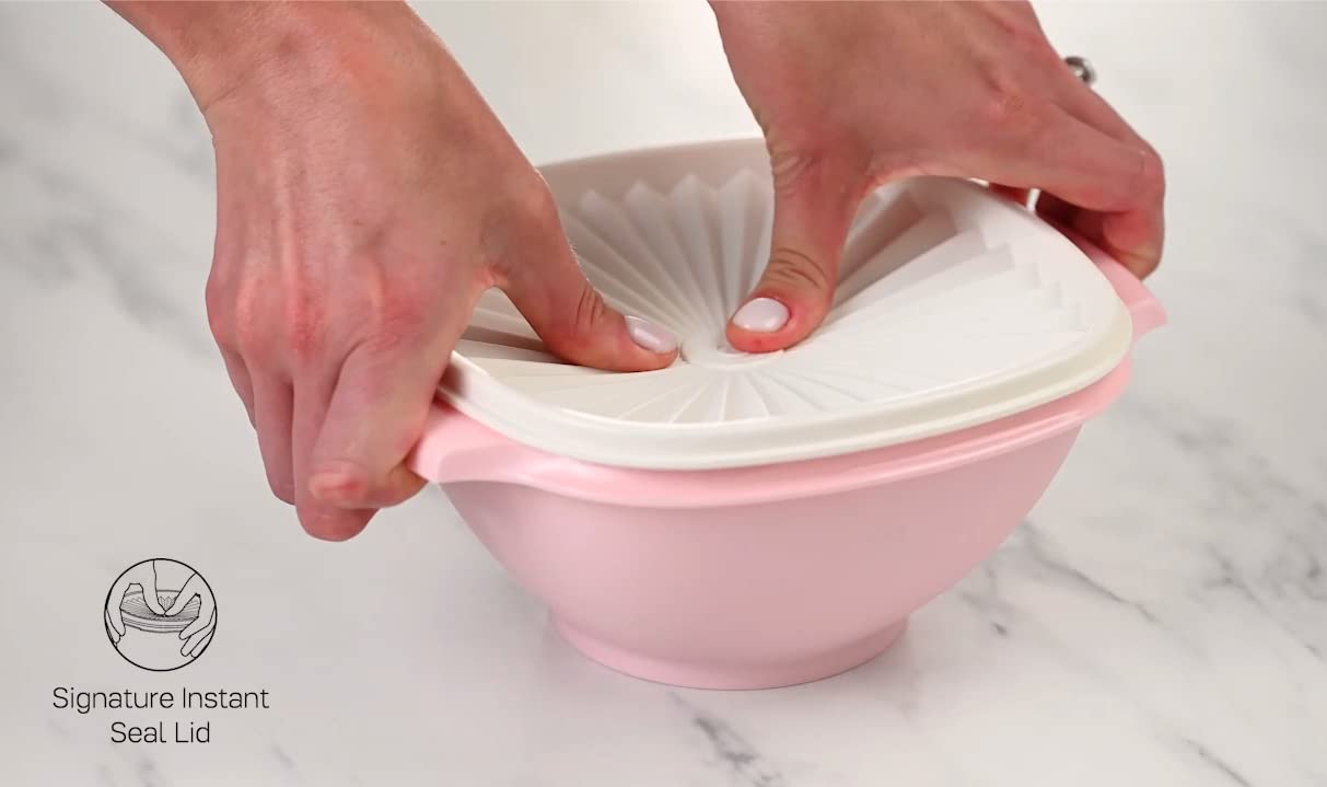 Tupperware Heritage diseño clásico y apilable para ahorrar espacio.