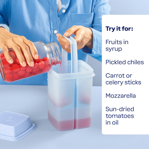 Tupperware Pick-a-deli colador elevable facilita retirar alimentos sin sumergirlos.