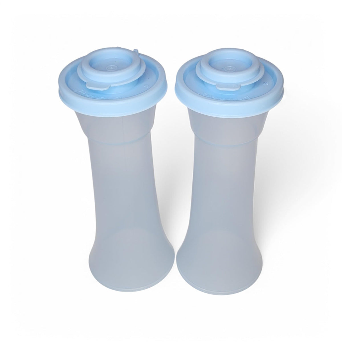Tupperware salero-pimentero grande reloj de arena, azul hielo, mantiene la frescura por más tiempo.