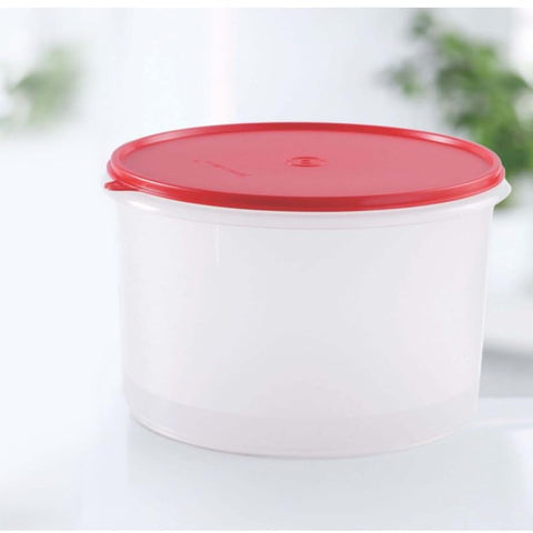 Tupperware Super Storer Grande 5L, diseño ergonómico que ahorra espacio.