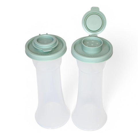 Tupperware tapa voltea cristal facilita dosificar sin derrames al cocinar.