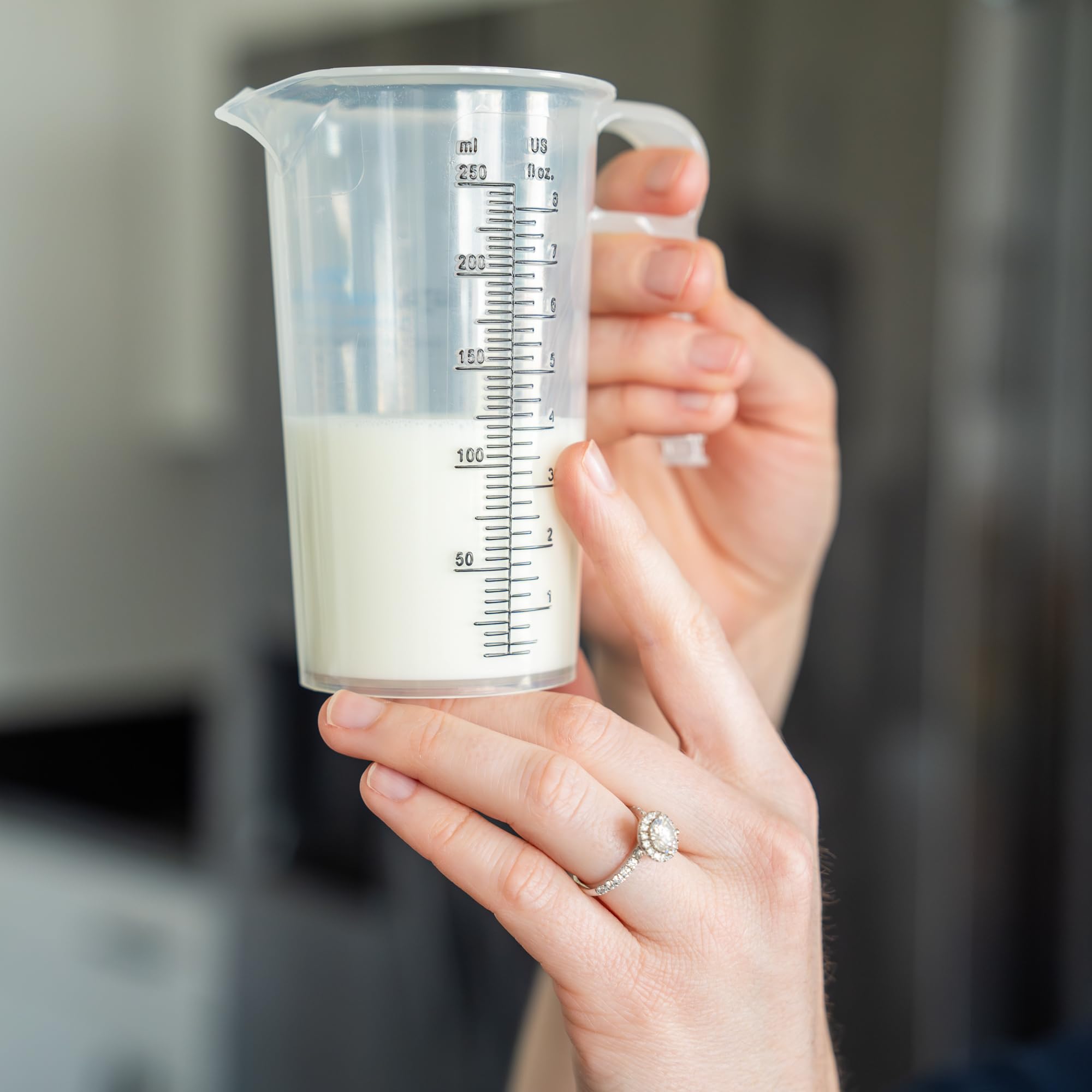Turnah Jarra para medir 8oz, útil en cocina, laboratorio y proyectos.