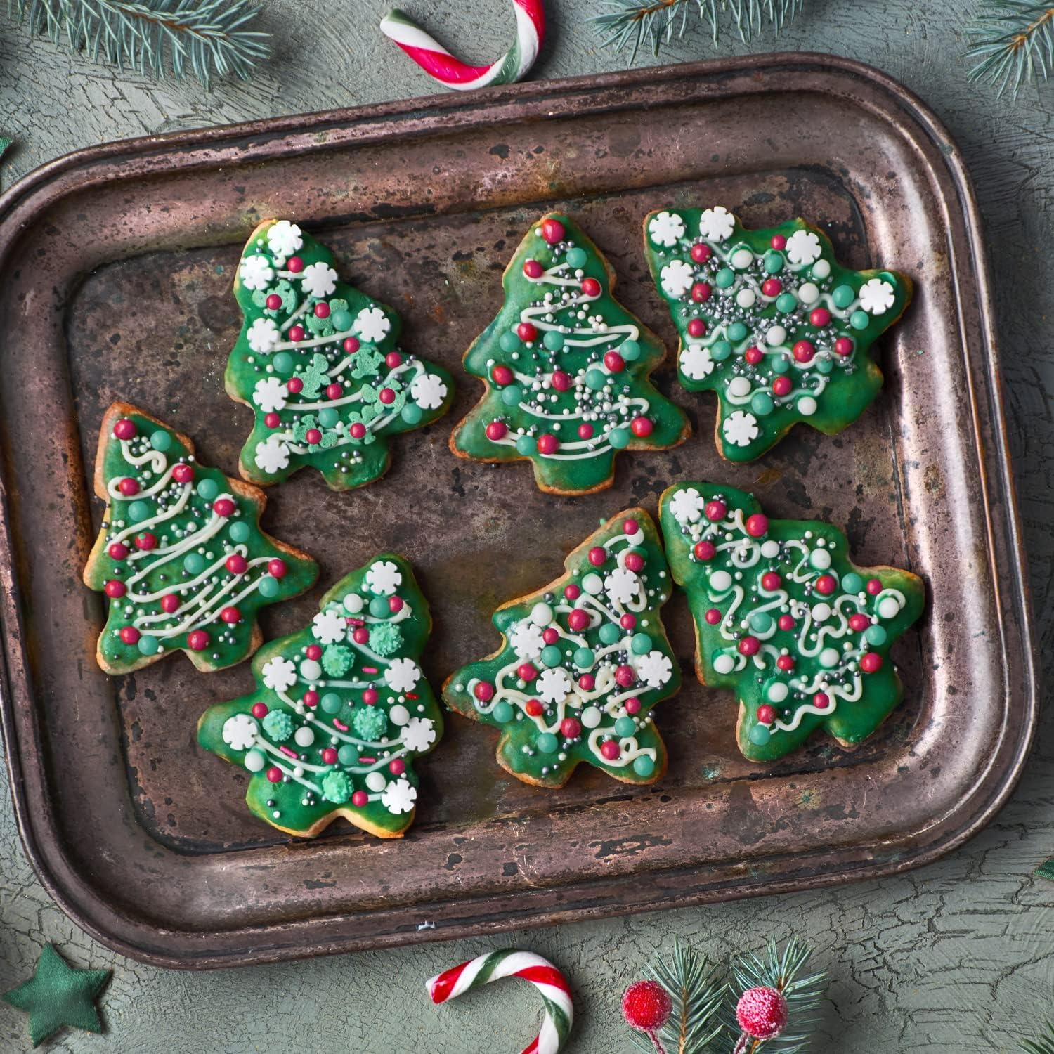 Cortadores TUZICAKE para casa navideña, crea detalles festivos en galletas y pasteles.