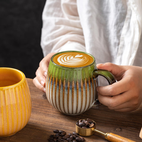 Tvvtuww taza cafe porcelain 17oz: diseño clásico cilindrico para uso diario.