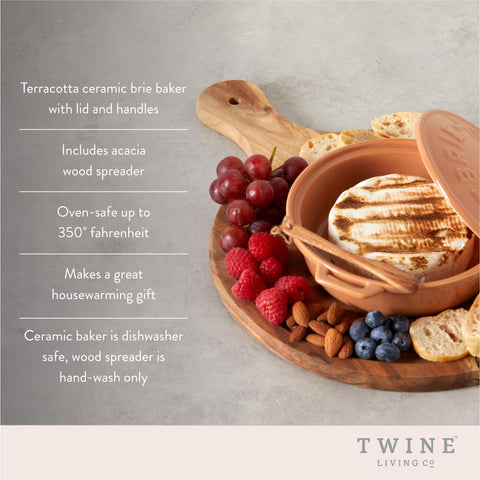 Twine fuente cerámica con asas, lista para presentar brie en la mesa