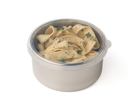 U Konserve, vista lateral, caja de acero inoxidable ideal para almuerzos sin plástico.