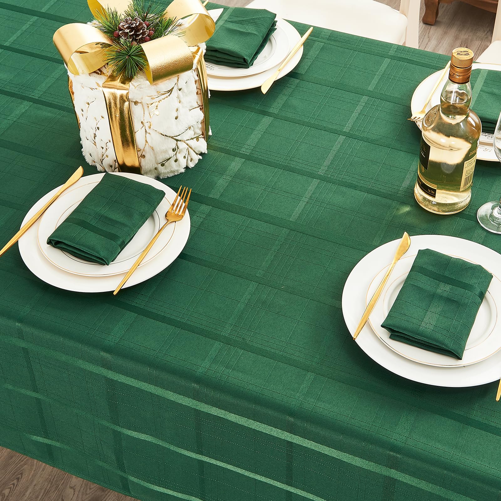 Mantel ukomiut jacquard verde bosque, textura elegante para cenas.