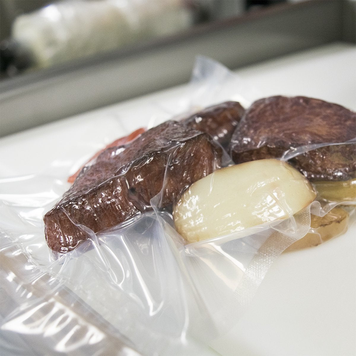 ULTRASOURCE bolsas para carnes, quesos, verduras y granos con sellado eficaz.