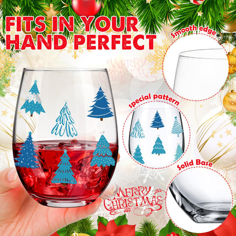 Umigy vaso sin tallo azul con arbol navideño, añade ambiente festivo.