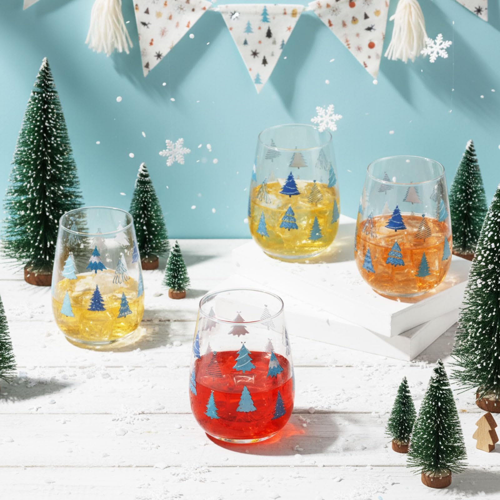 Umigy vaso sin tallo estable sobre mesa, perfecto para servir sin derrames.