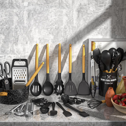 Espátula ranurada Umite Chef, ideal para voltear sin rayar sartenes